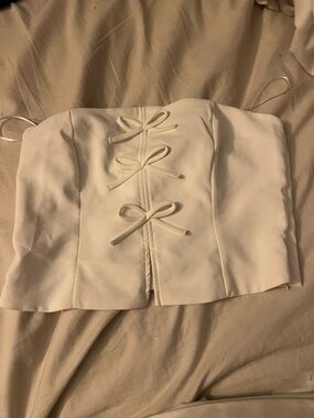 Bow tube top